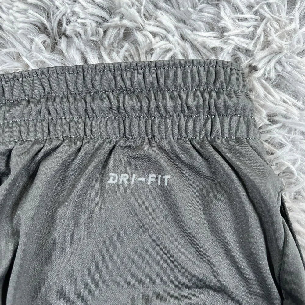 Jordan Shorts Mens Large Gray Black Alpha Knit Basketball Athletic Gym Stretch